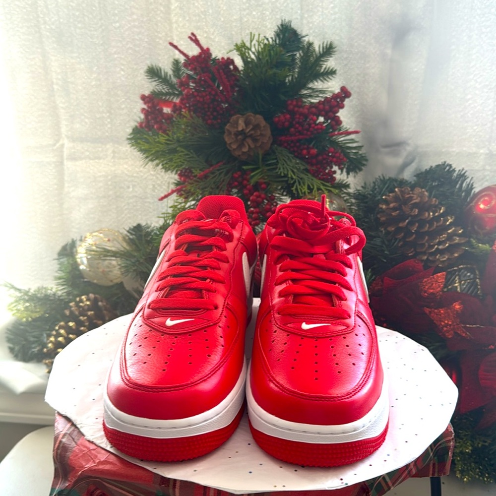🔥Nike Air Force 1 Low '07 Retro University Red FD7039-600 Mens Size 9.5 - Picture 3 of 8